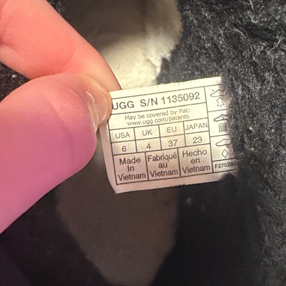 UGG Black Platform Winter Boots - Picture 2 of 4